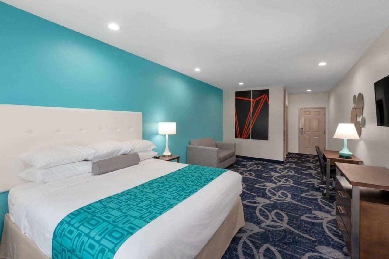 Americas Best Value Inn Houston Willowbrook Bagian luar foto