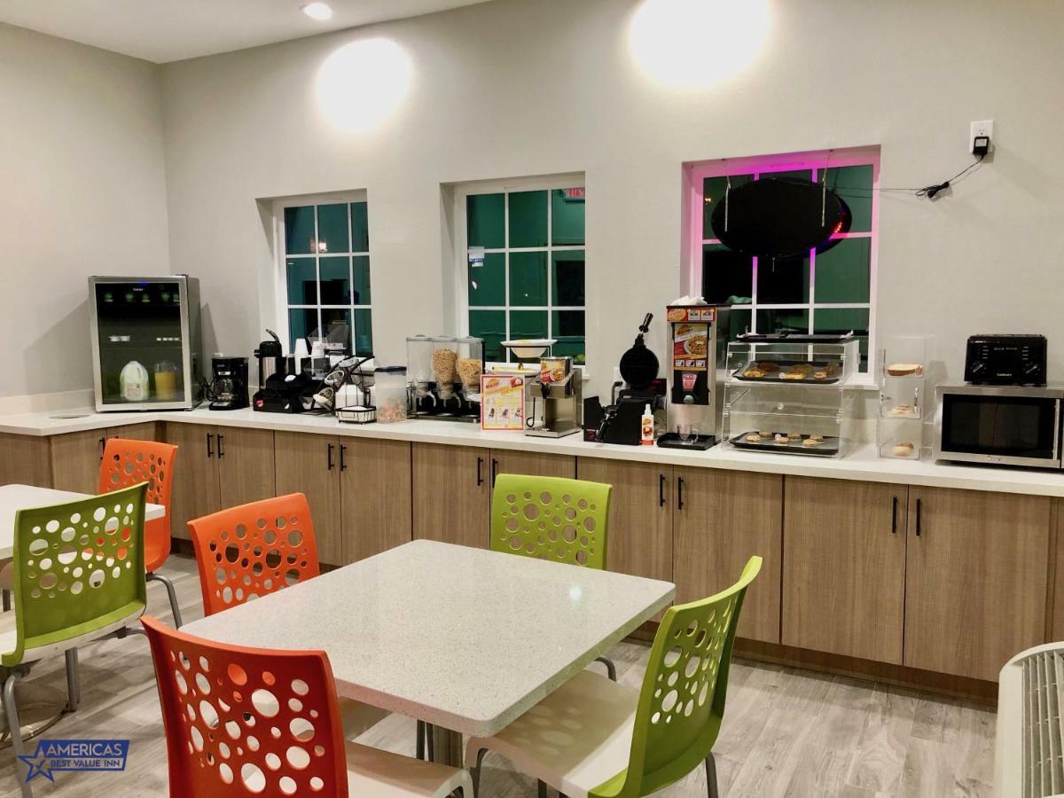 Americas Best Value Inn Houston Willowbrook Bagian luar foto